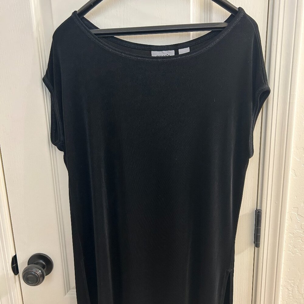 Chico's travelers Top and Midi skirt set